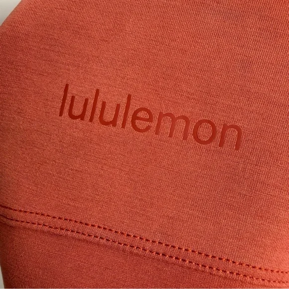 Lululemon Perfectly Oversized Cropped Crew Softstreme Cayenne Size 10 PTP 28” - Picture 3 of 4